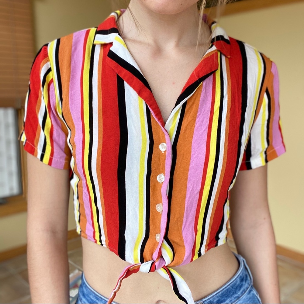 Cropped button down t-shirt